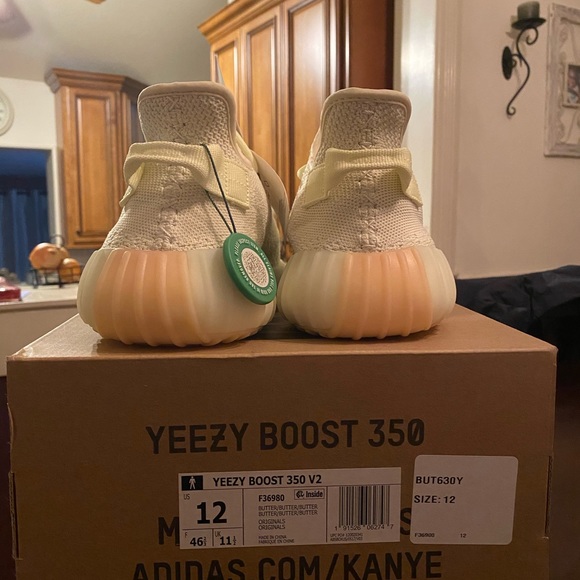 Butter yellow mens size yeezy 350v